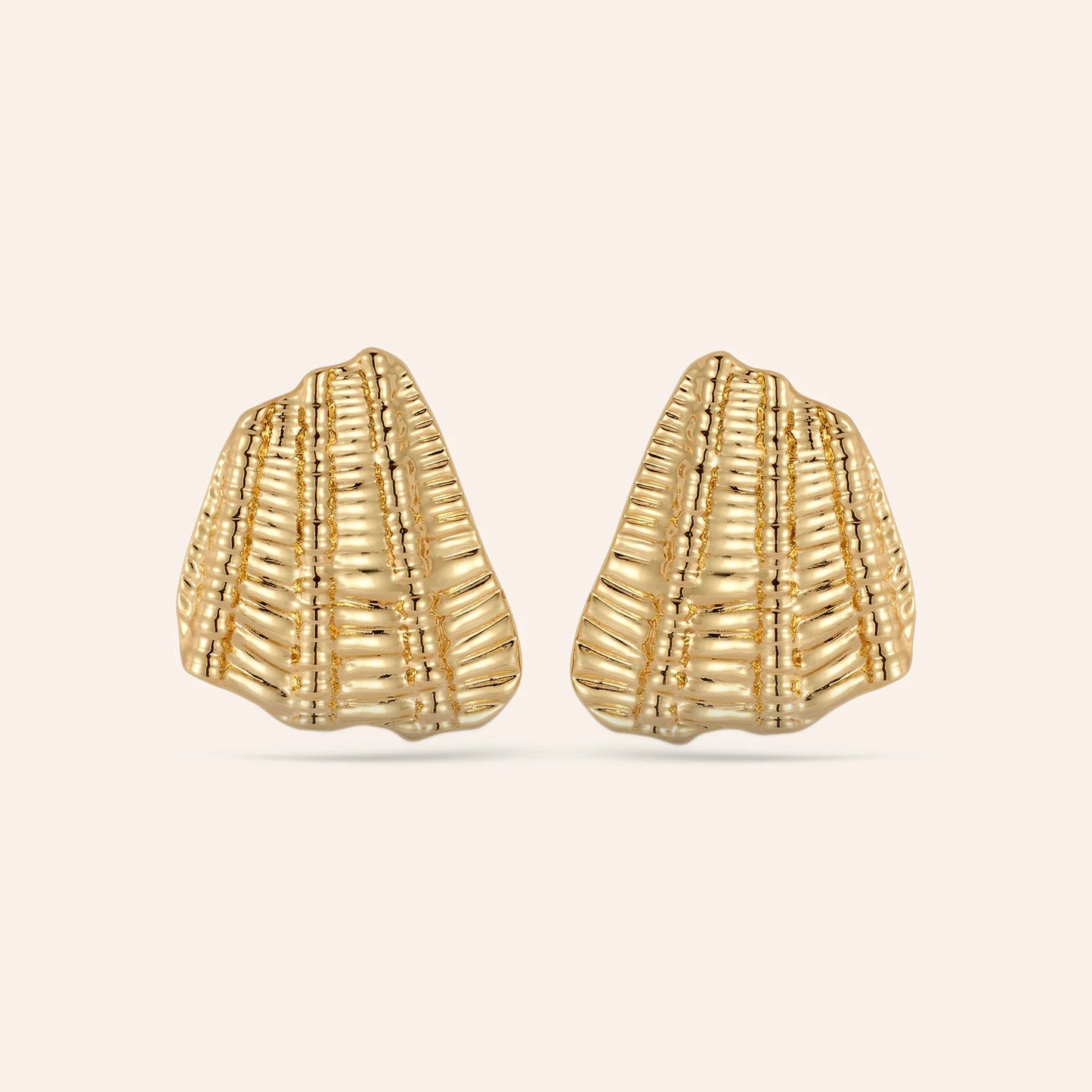 Nellie Studs
