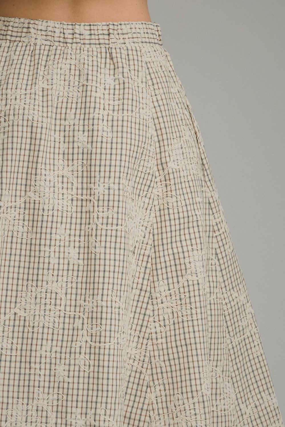 Plaid Midi Skirt w/Floral Embroidery