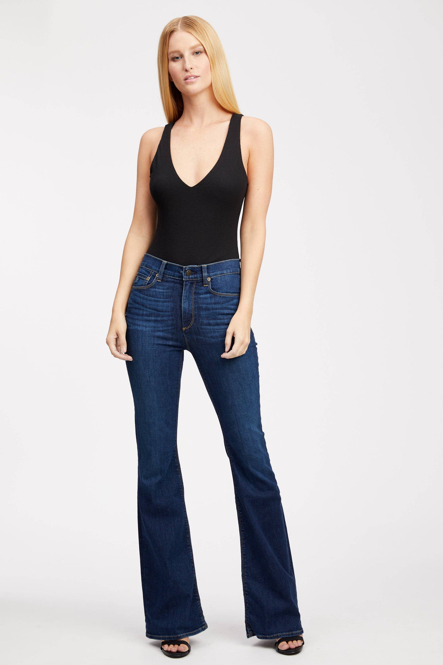 Elle Flare - Astoria