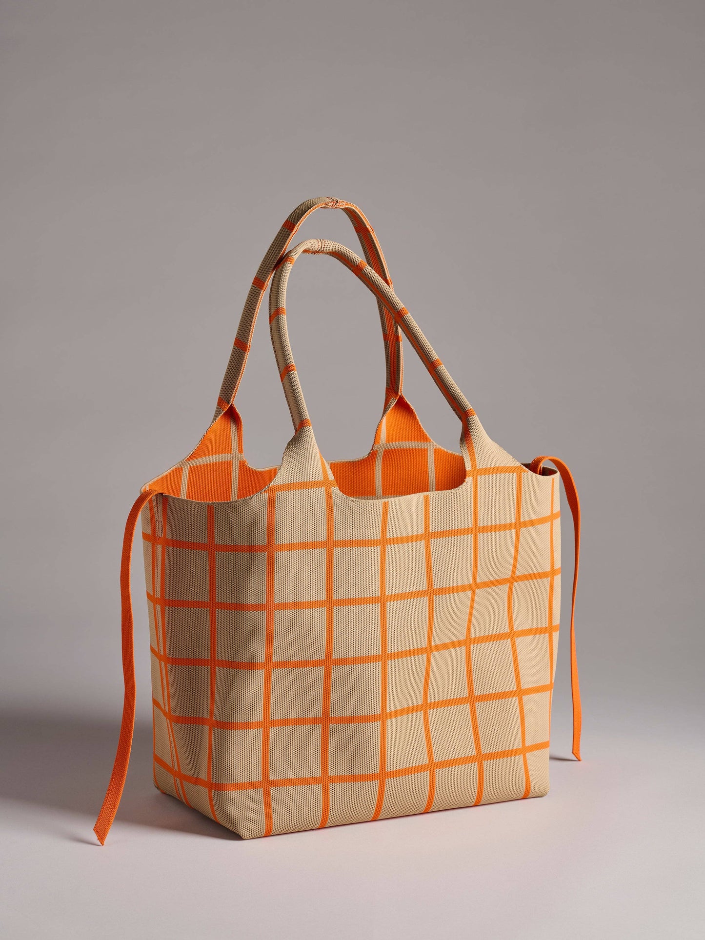 ROBBIE TOTE