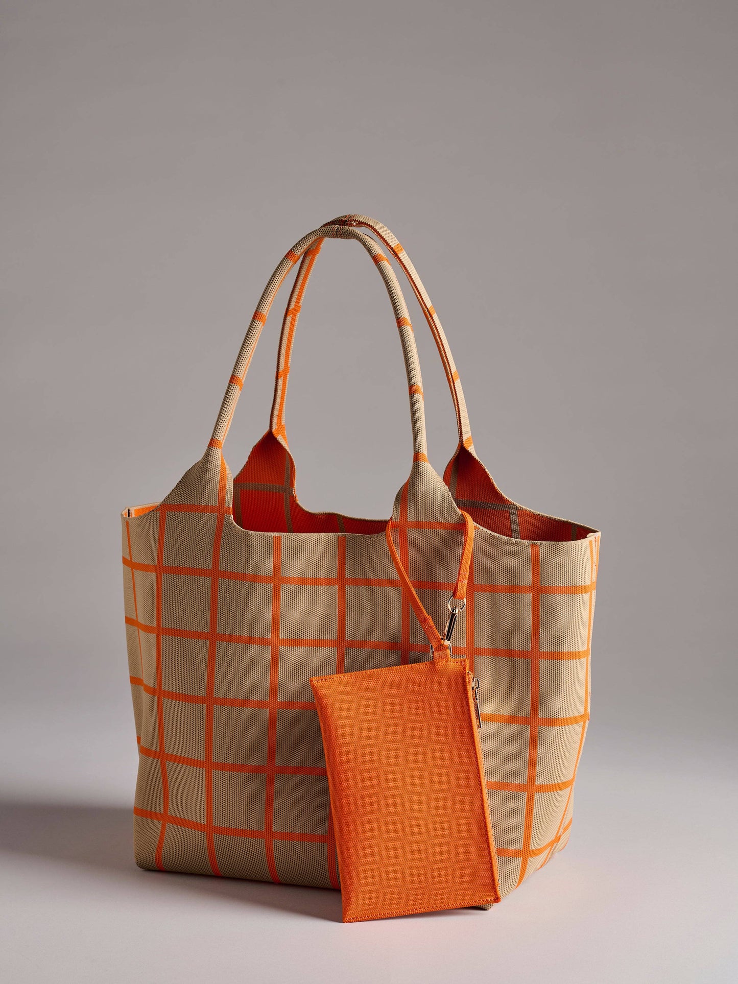 ROBBIE TOTE