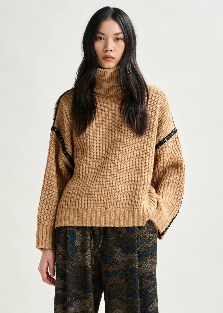 Indsay Embellished Pullover - Cinnamon Rufous