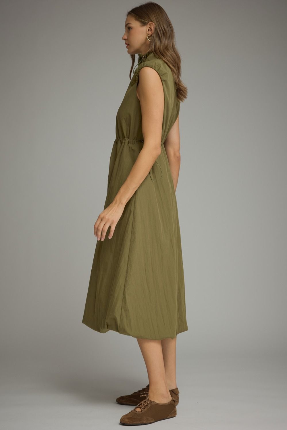 Olive Slvls Dress w/Cinch waist